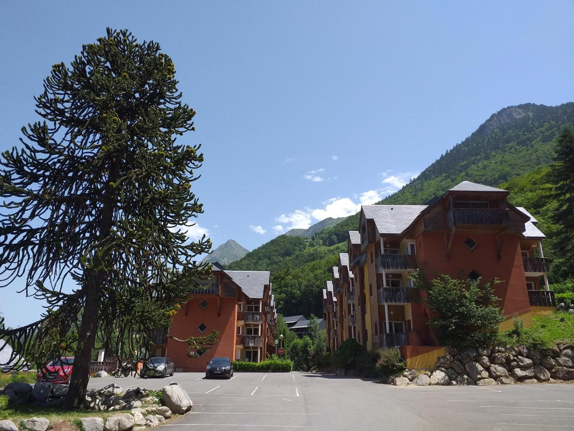 Appartement F2 Au Domaine Des 100 Lacs - Piscine - Sauna - Hammam Cauterets Luaran gambar